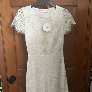 Storia White Lace Dress